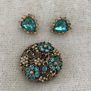Gold, aquamarine and pearl brooch and earring set. Pretty heart shaped earrings.